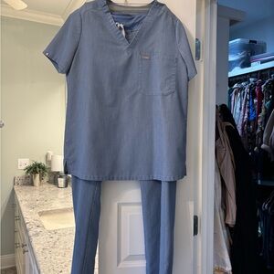 Figs Light Blue Scrub Set